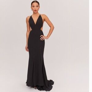 Fame and Partners Nikita Gown black gown *flawed